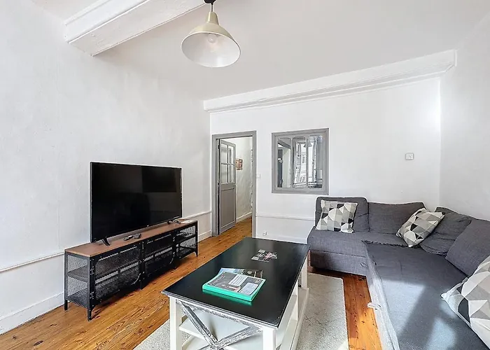 Cl-fd Centre Historique Marche Aux Poissons B Apartment