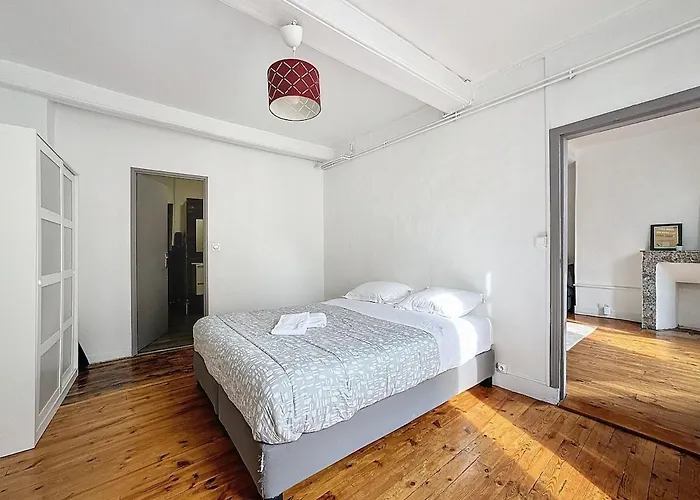 Apartment Cl-fd Centre Historique Marche Aux Poissons B